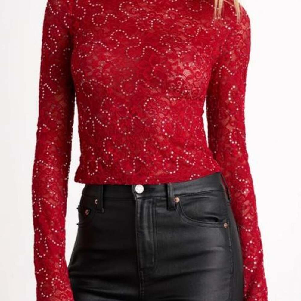 Lulus Women's Red Crop-top